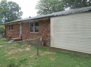 628 Evergreen Park Dr, Hopkinsville, KY 42240