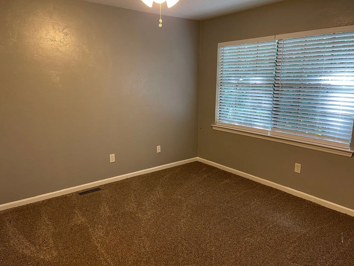 Portland Townhomes — Photo 2