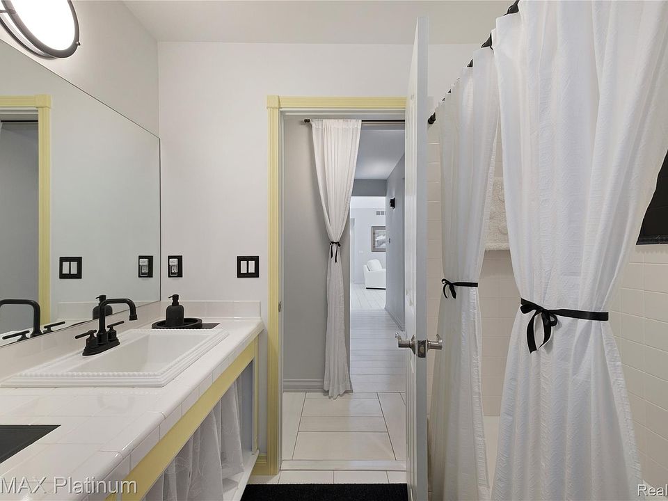 13268 Harborview Dr, photo 23