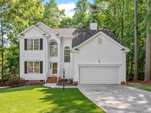 3005 Yorkmont Ct, Apex, NC 27502