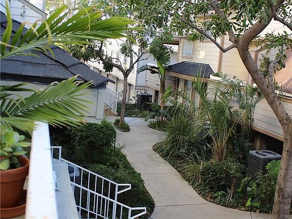5th image of 11150 Glenoaks Blvd Unit 232