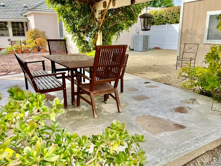 4838 Cartwright Ave — Photo 33
