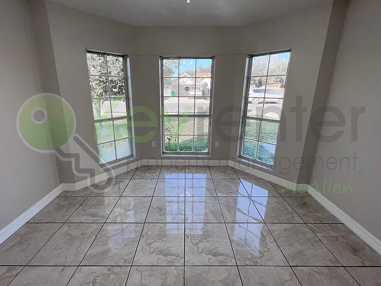 1204 E Rio Vista Ave — Photo 20