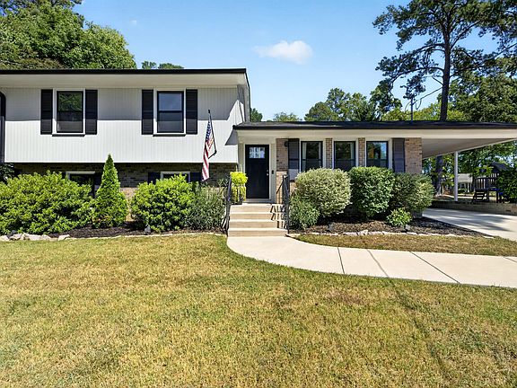 2nd image of 1403 Maple Ave