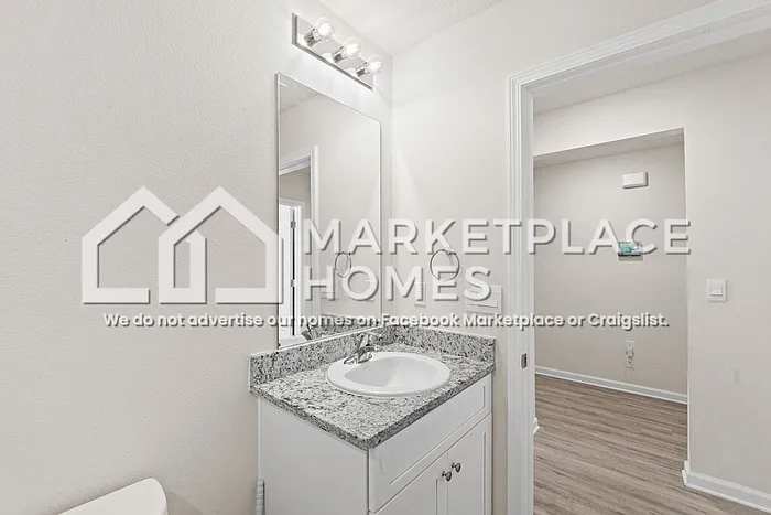 7504 Delancey St — Photo 24