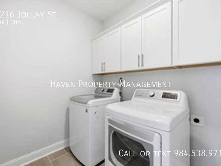 2216 Jollay St — Photo 12