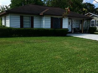 946 Cimarron St, Houston, TX 77015