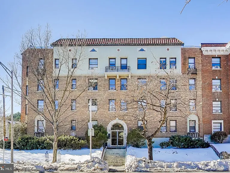 3600 Connecticut Ave NW #405 — Photo 2