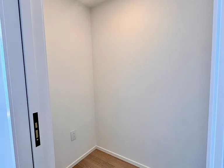 333 Ward Ave #2202 — Photo 7