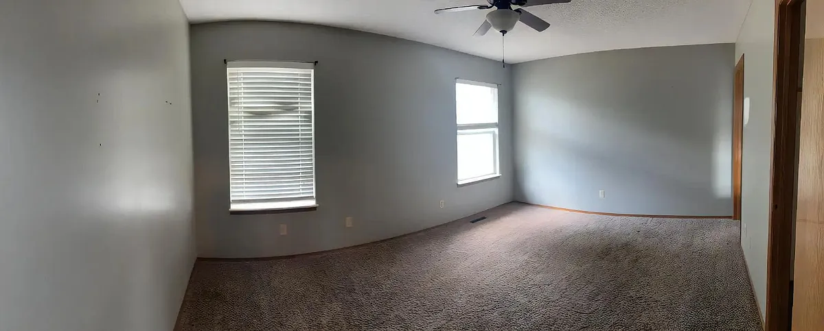 Building Photo - 405 Valley View Dr