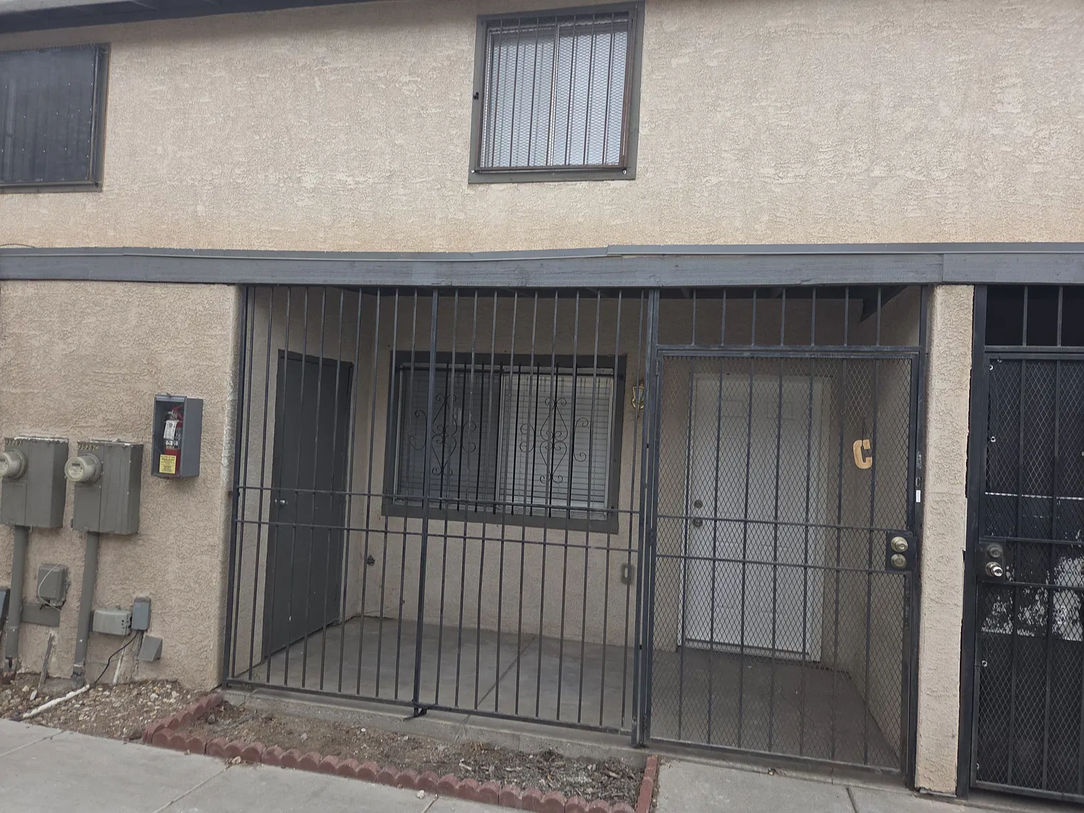 3529 Rio Robles Unit C — Photo 2