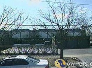 1725 Grove St, Glenview, IL 60025