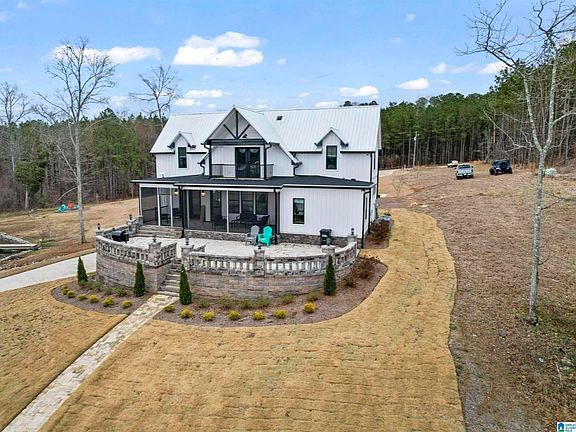 3rd image of 1165 Cedar Creek Dr