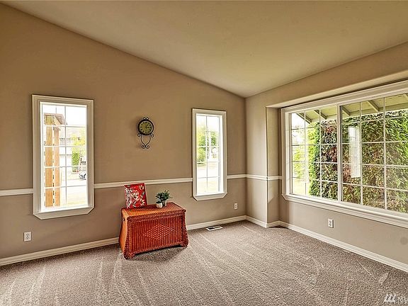 5th image of 19416 Vista Dr NE