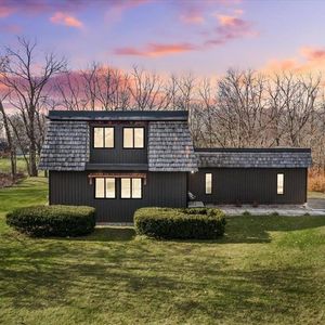 3615 Trudy Ln, Ann Arbor, MI, 48105