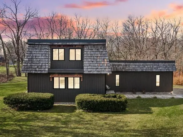 3615 Trudy Ln, Ann Arbor, MI 48105
