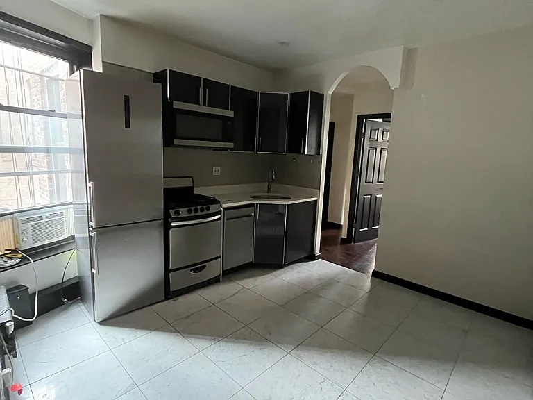 328 E 78th St #27 — Photo 1