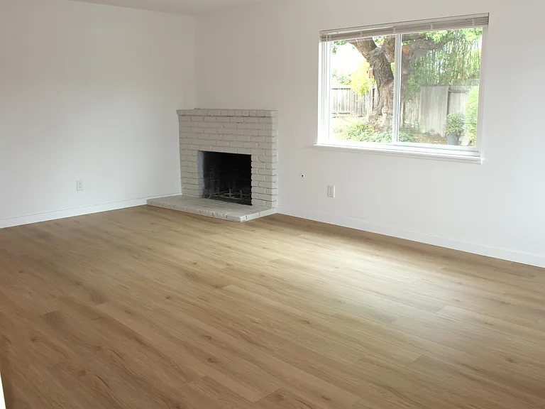 4768 Sterling Way — Photo 6