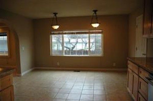 5th image of 3315 Redding Ave