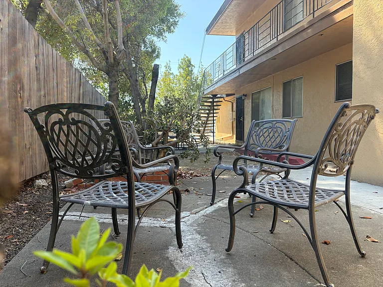 1729 162nd Ave #3 — Photo 3