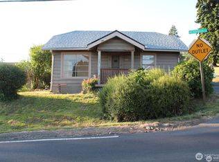 1303 Mount Brynion St, Kelso, WA 98626