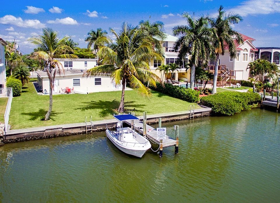 Sale Pending: 26979 McLaughlin Blvd, Bonita Springs, FL 34134