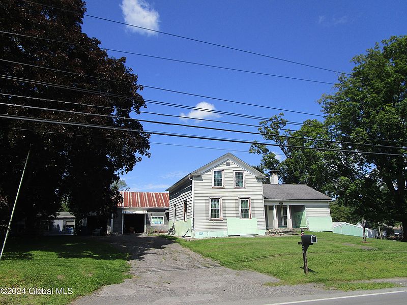 2nd image of 121 Main Street