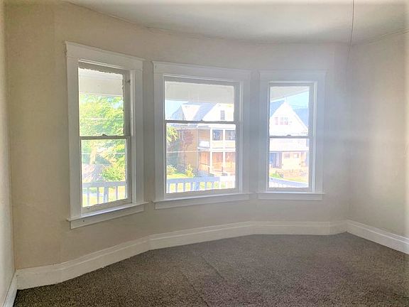 4th image of 436 10th St #2