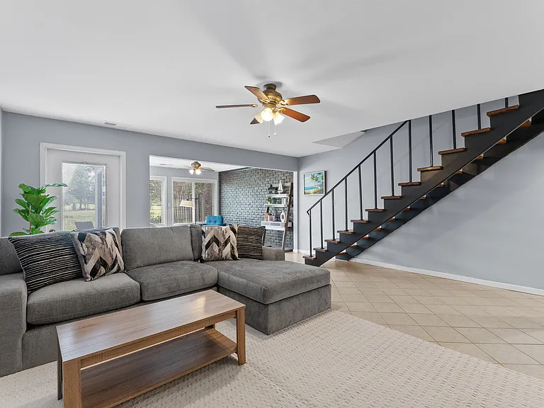 4838 Huron Dr — Photo 18