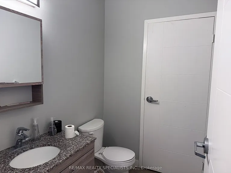 62 Balsam St #T210 — Photo 28