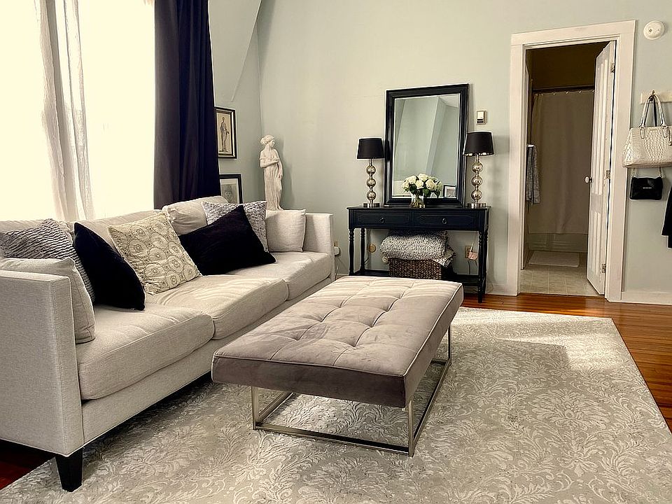 1st image of 183 Regent St