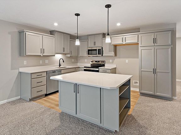 2nd image of 539 Tradition Rdg #81102