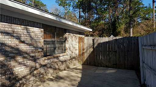 4th image of 2312 Dolphin Dr
