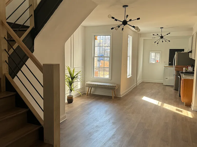 724 N Hilton St — Photo 36
