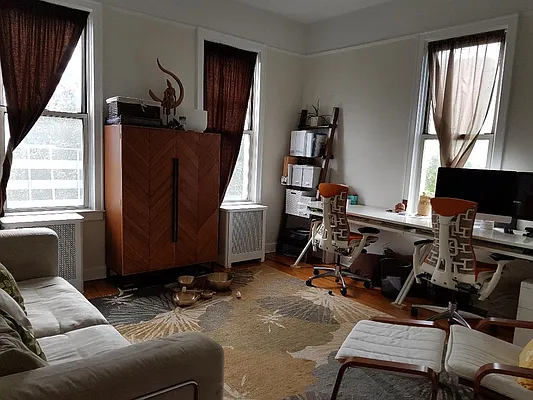 Rented by Aamen Realty | media 7