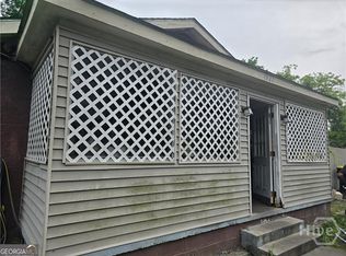 1521 New Castle St, Savannah, GA 31415