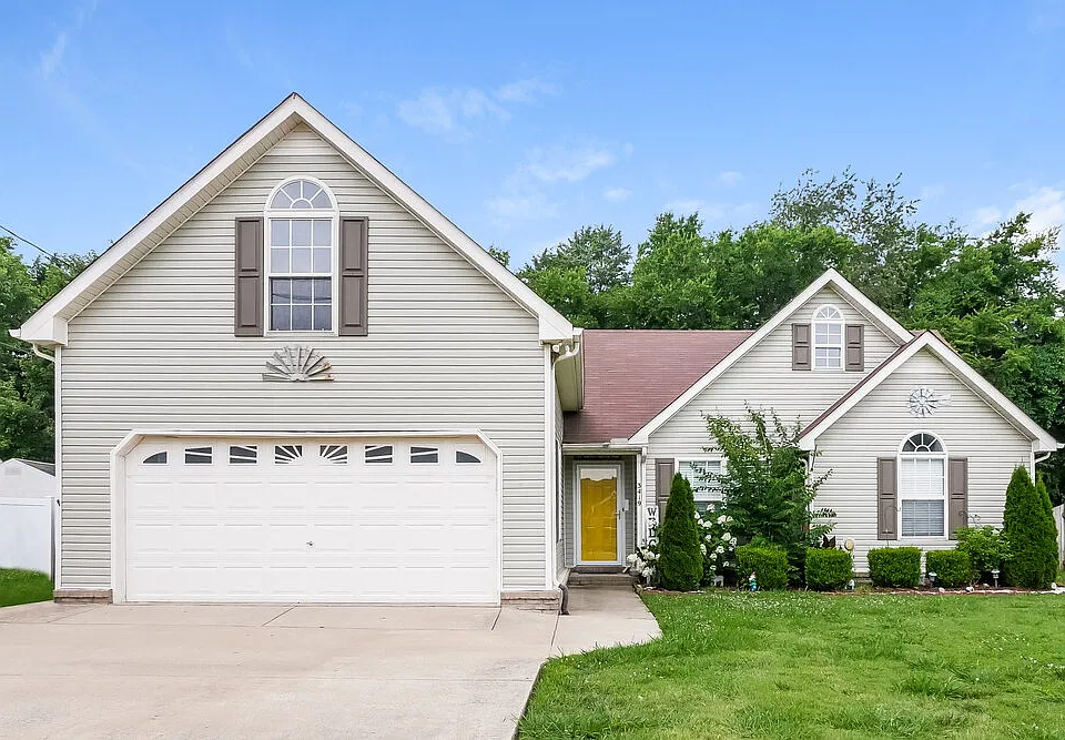 3419 Hardwood Dr