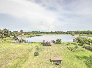 523 28th St, Dickinson, TX 77539