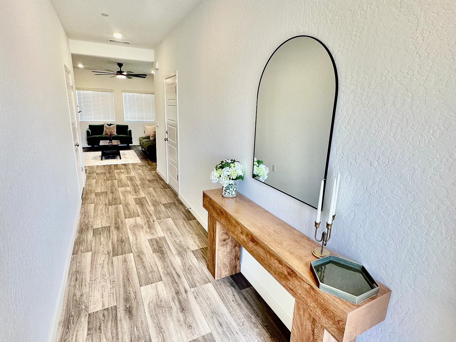 4 bed, 1847 sqft, $2,750 — Photo 3