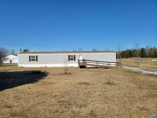 14169 Quinn Rd, Athens, AL 35611