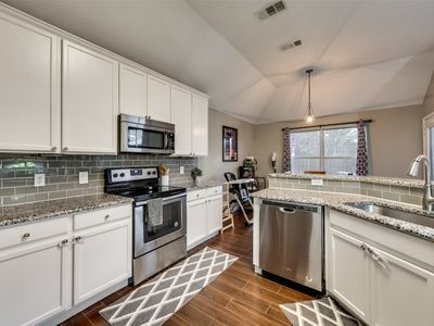 1025 Ponderosa Rdg, Little Elm, TX, 75068