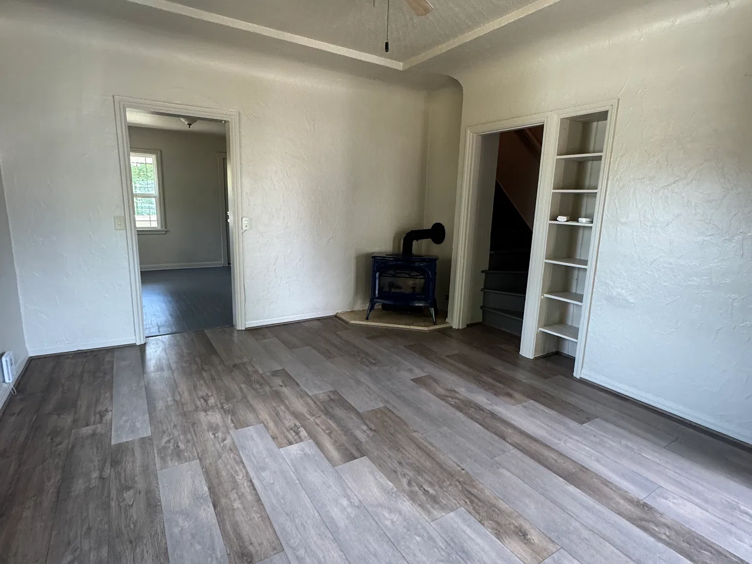 2 bed, 800 sqft, $1,700 — Photo 2