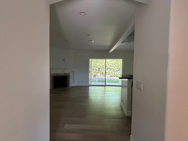 5400 Garden Grove Ave — Photo 4