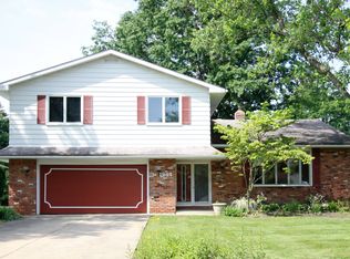 1944 Bromton Dr, Lyndhurst, OH