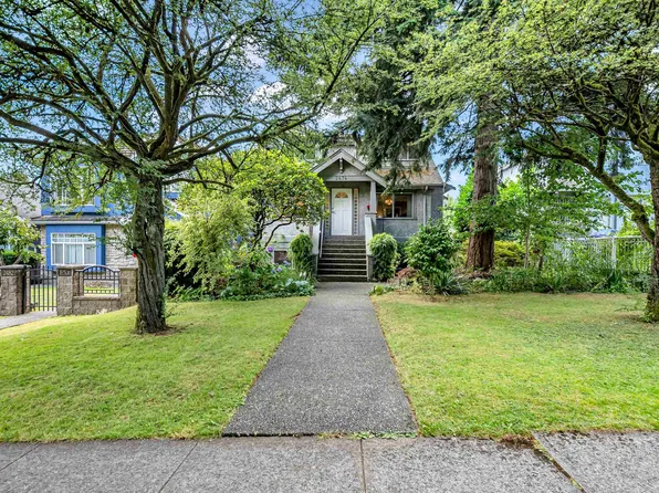 2474 E 5th Ave, Vancouver, BC V5M 1M5