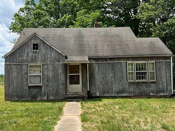 579 Penn Store Rd, Spencer, VA 24165