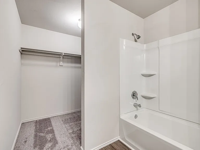 629 W Lola Dr — Photo 29