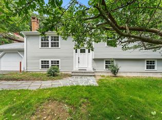456 Parsonage St, Marshfield, MA 02050