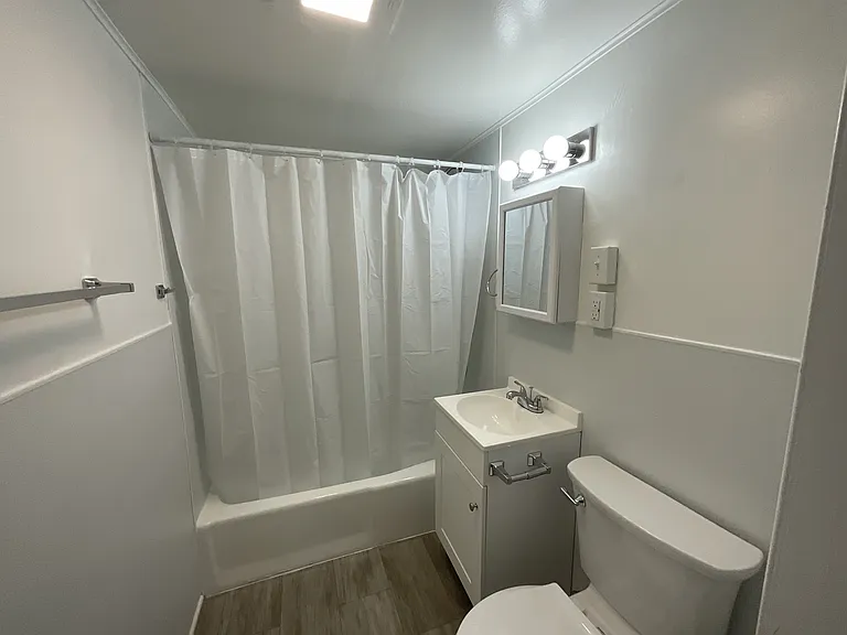 30 Chestnut St — Photo 5