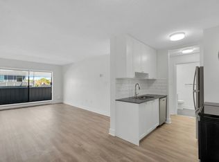 1720 Cook St #232, Victoria, BC V8T3P3